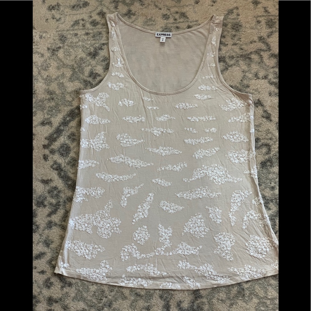 Express sleeveless elegant top